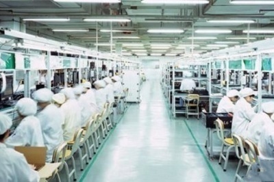 面對學歷不高無一技傍身，電子廠招聘信息帶來轉機